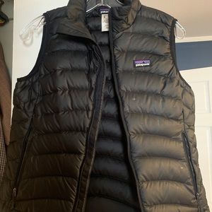 Women’s Patagonia puffer vest